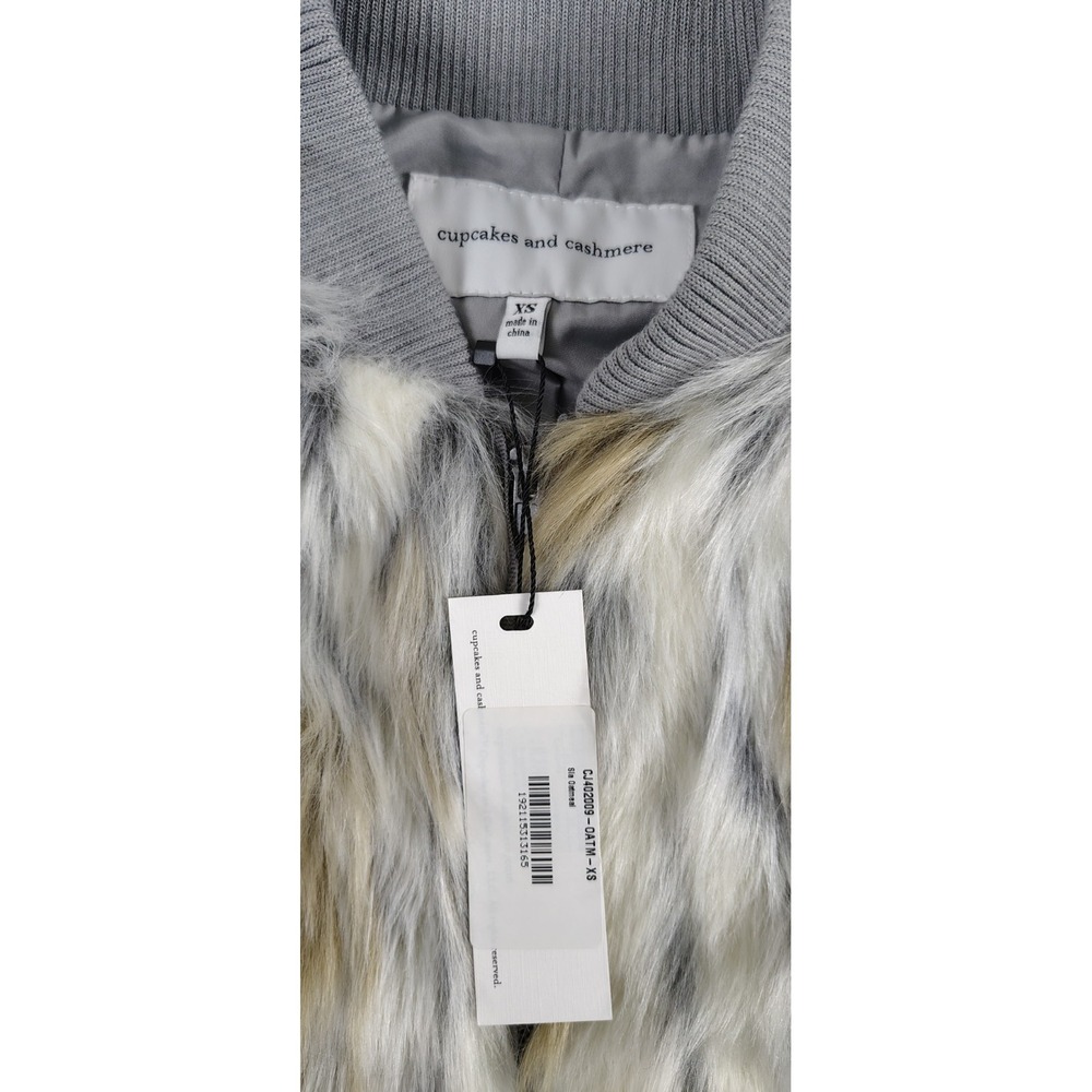 NWT Cupcakes and Cashmere Faux Fur Sia Jacket Pockets Full Zip Womens Sz XS - Picture 12 of 13